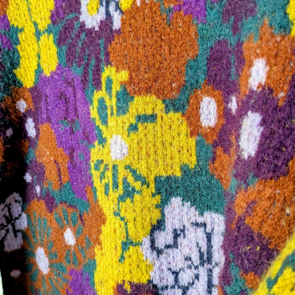 Twik Large colourful flowers sweater - Picture 3 of 5